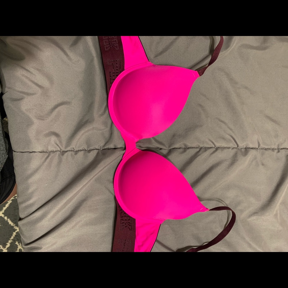 victoria’s Secret bra